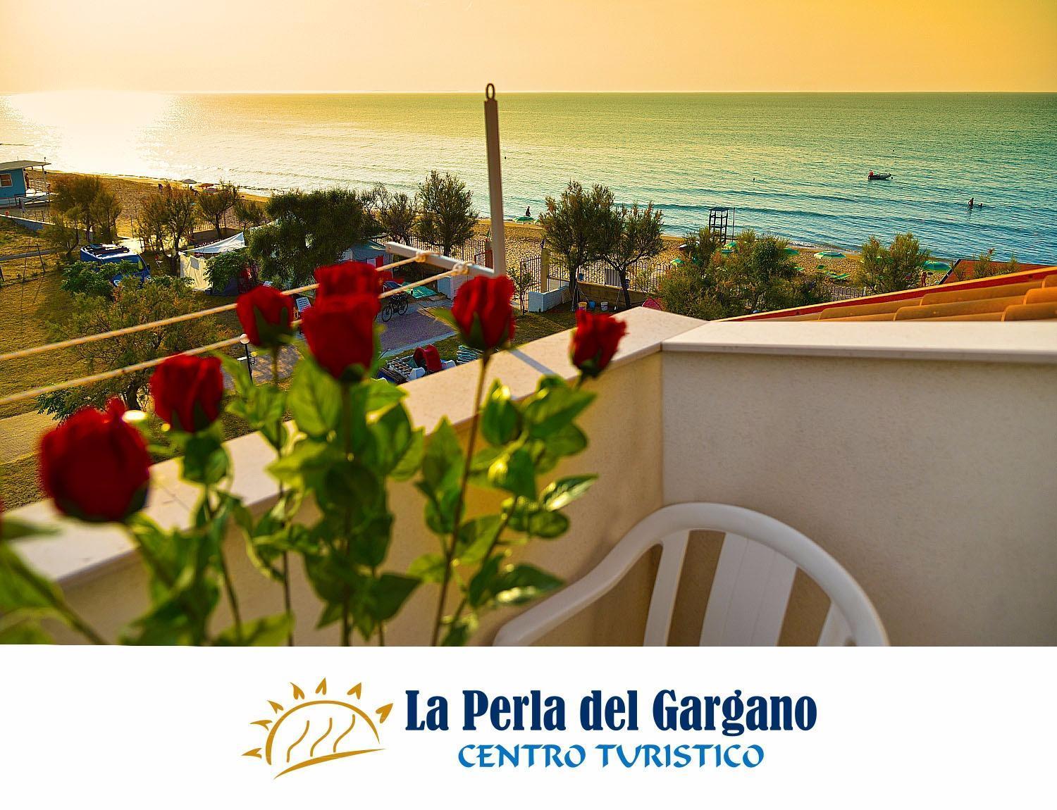 Готель Centro Turistico La Perla Del Gargano Фоче-Варано Екстер'єр фото